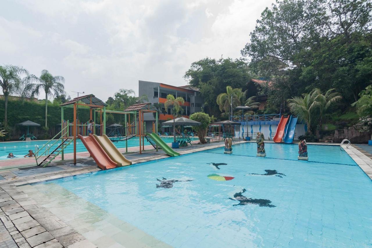 Urbanview Hotel Sagara Bogor Exterior foto